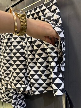 Шорты Prada 11086 - image 2 - Photo 2
