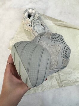 Кроссовки Yeezy 11153 - image 8 - Photo 8
