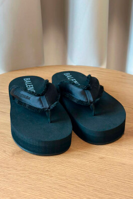 Шлёпанцы Balenciaga 14713