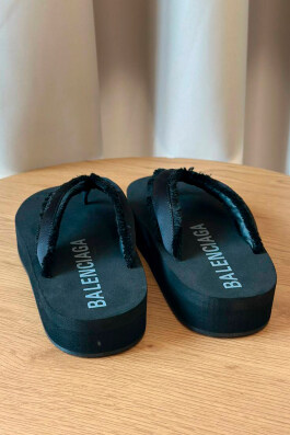 Шлёпанцы Balenciaga 14713 Фото 2